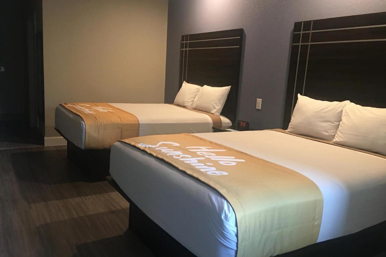 Days Inn & Suites By Wyndham La Porte Dış mekan fotoğraf